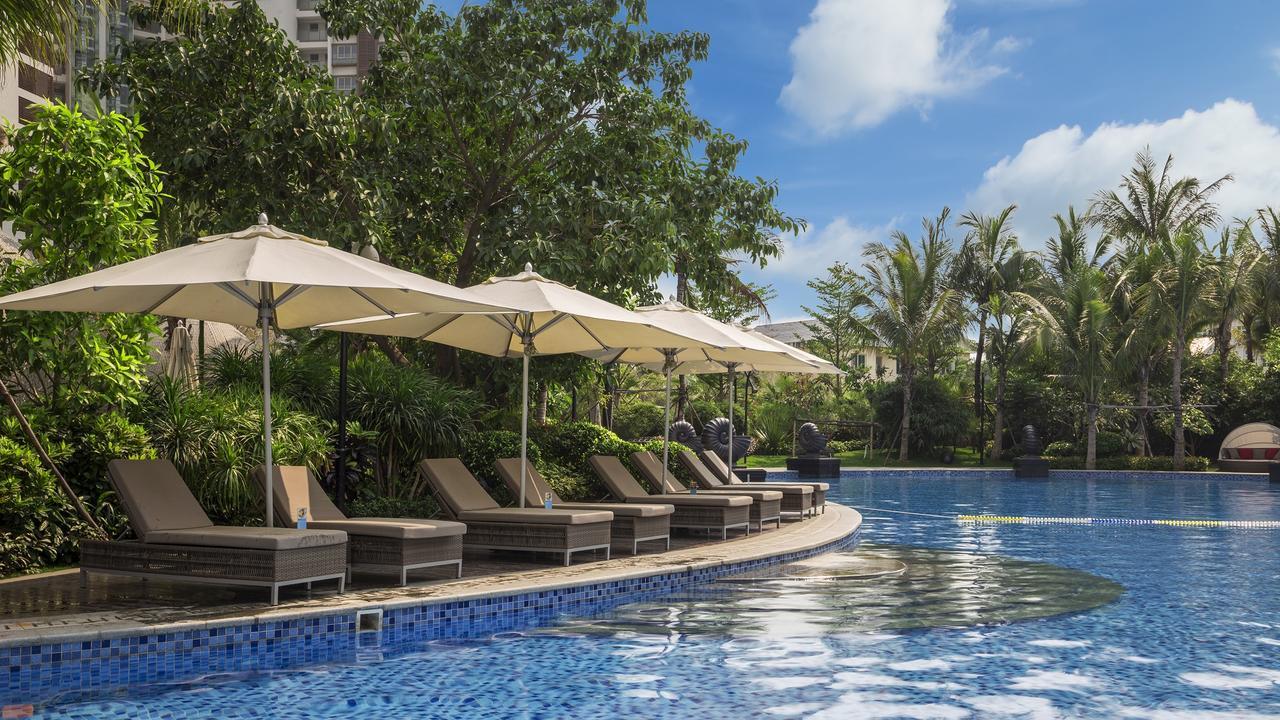 Ramada Plaza By Wyndham Sanya Bay Hotel Kültér fotó